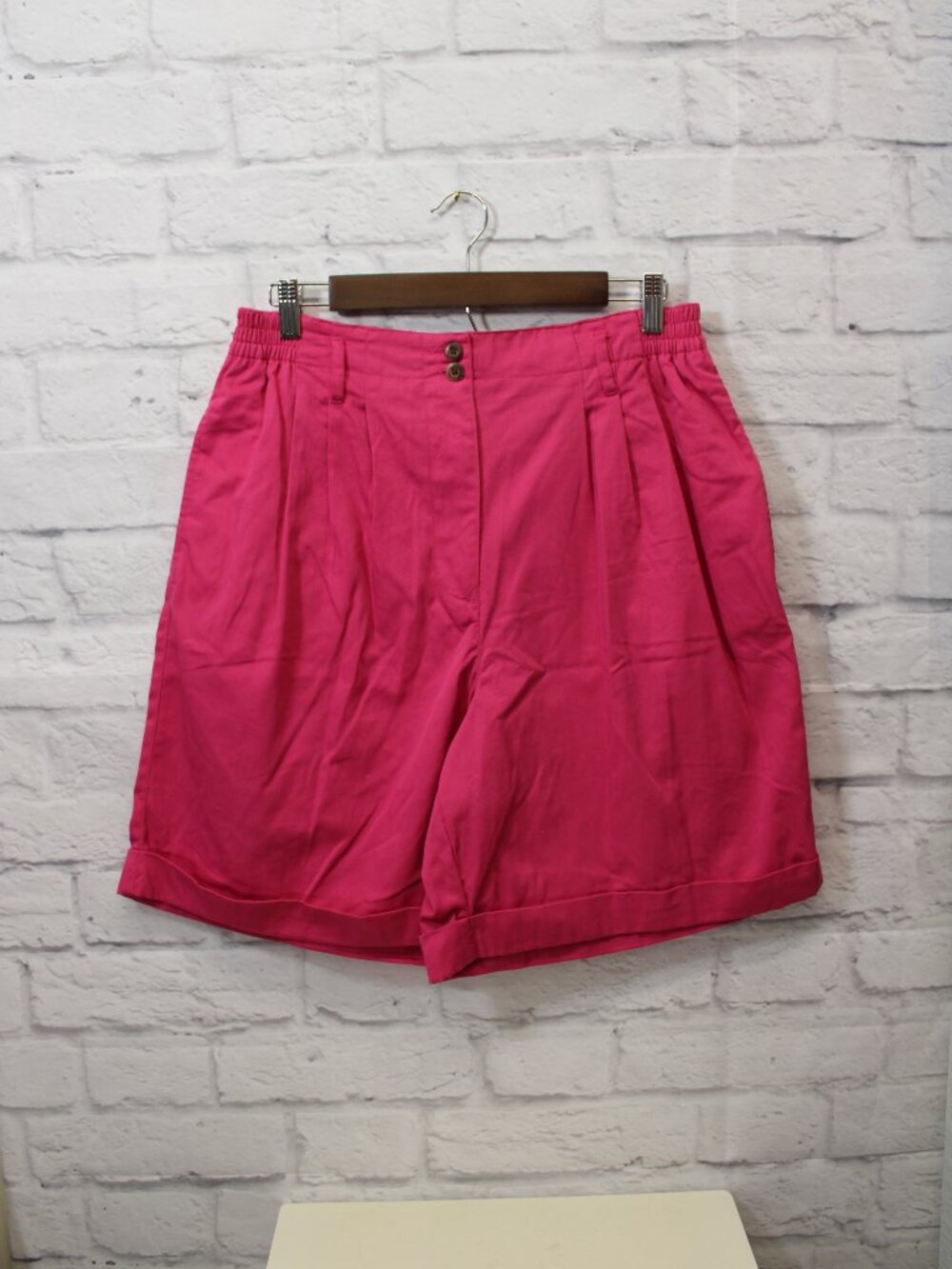 Vintage Karen Scott 14 Bright Pink High Waist Shorts Boxy Pleated Summer Classic